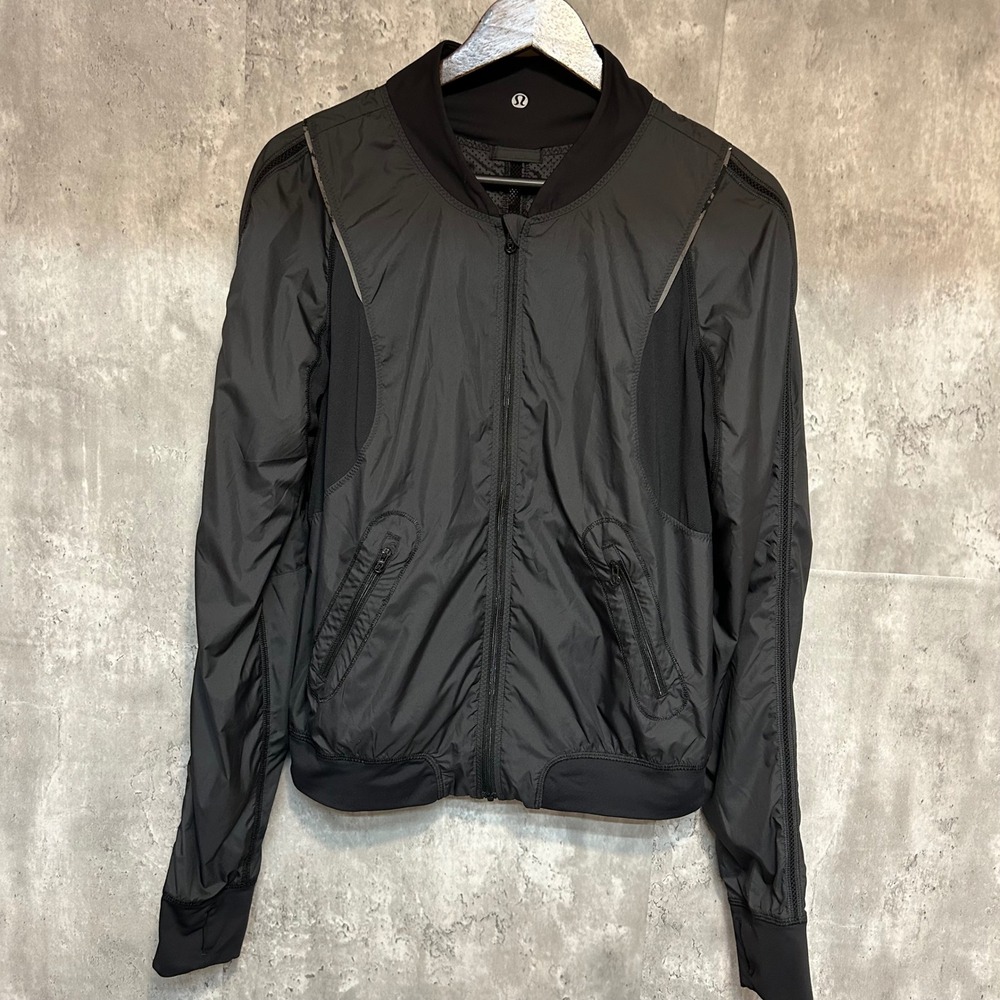 Lululemon Women's Run:Two to Make It True Reversible Bomber Jacket Black Size 10